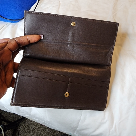 SOLD. Bottega Veneta long wallet - Picture 5 of 16